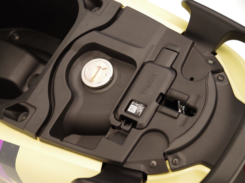 それを窮屈に感じさせないようリラックスした印象にするバランス取りに苦心しましたね。