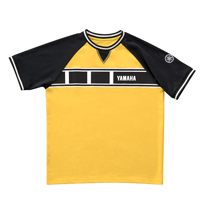 日常シーンでもサラリと着こなせそうなおしゃれTシャツに 