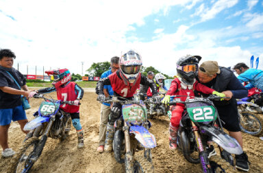 走って、学んで、楽しんで！　モトクロスが大好きな子どもたちの「やる気」を刺激する「BLU CRUアカデミー」開催！