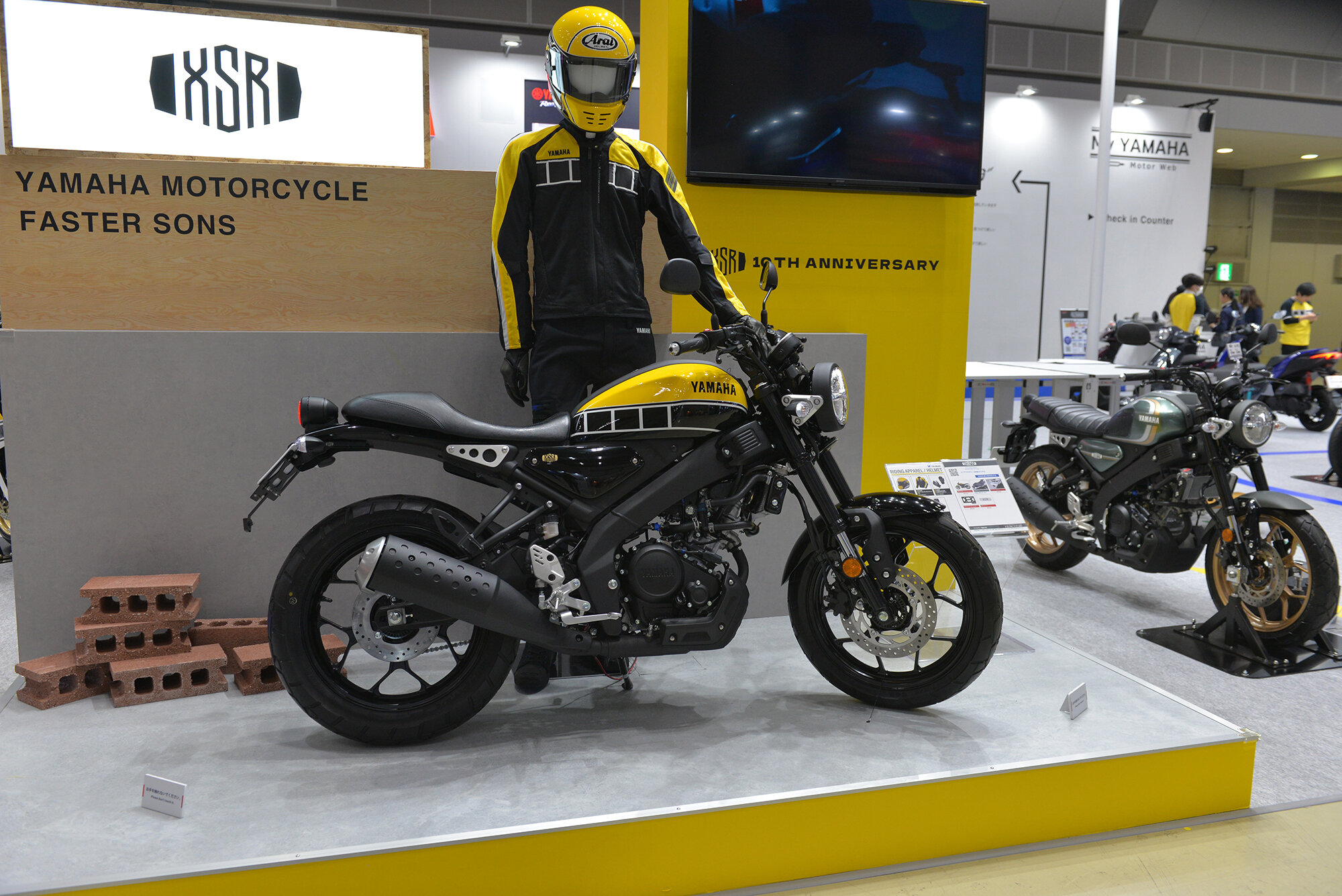 市販予定車（2026年夏以降発売予定）の「XSR155」を中心に