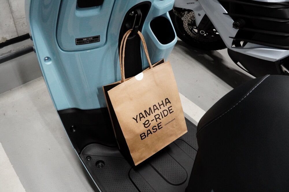 カラビナ型フックも装備（前後2箇所）されているので、しっかり積載できました。