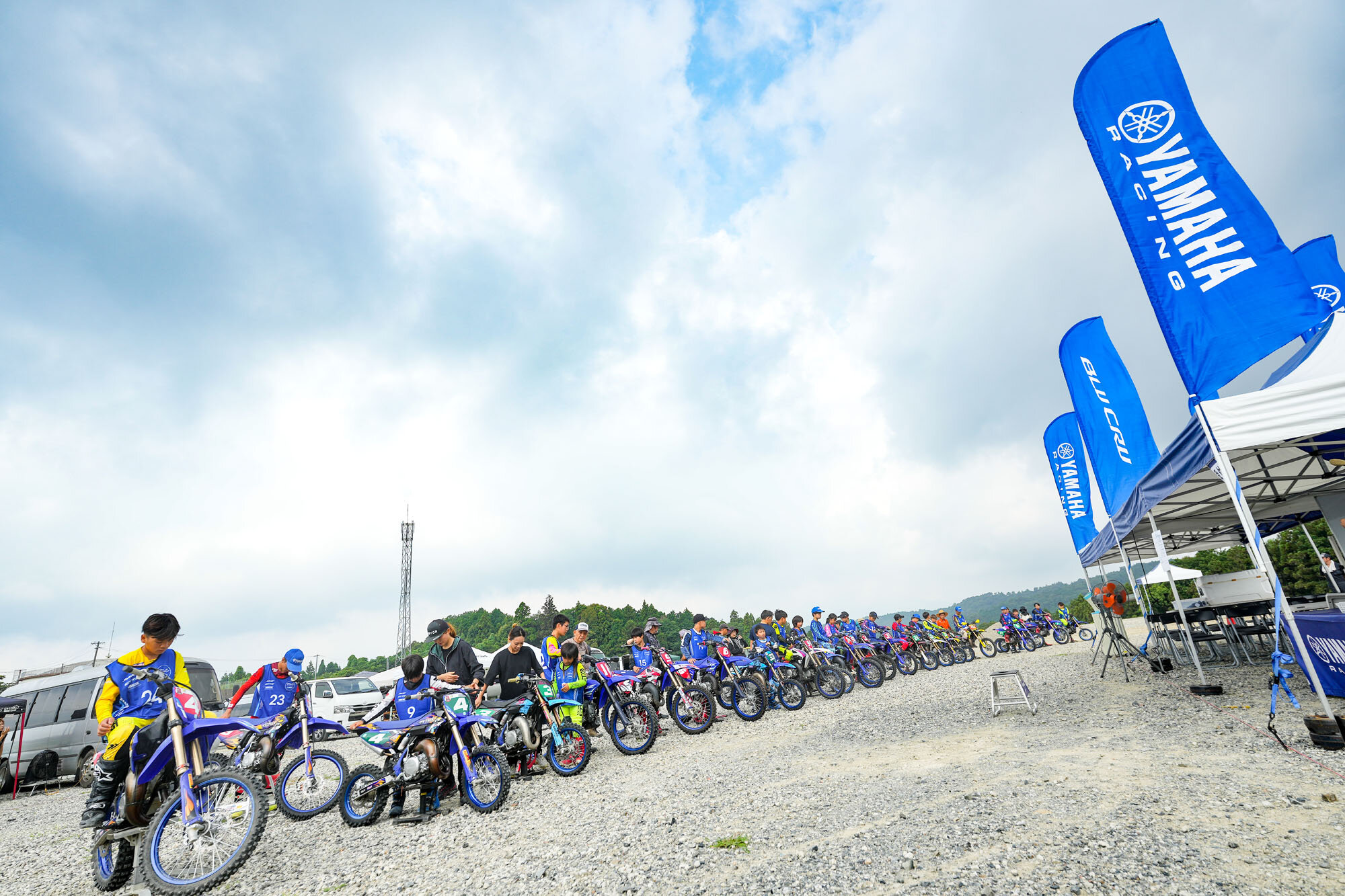 天候が目まぐるしく変化した三重県のいなべモータースポーツランドを会場に