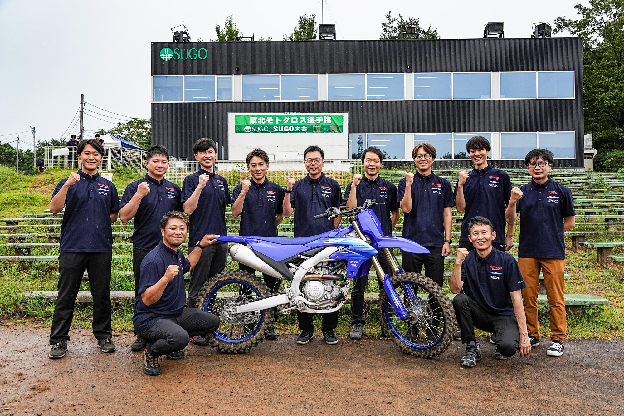 早速ですが、まずは「YZ250F」の開発チームです。