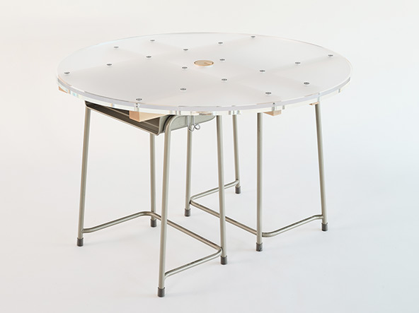 14.学校机アップサイクル円形テーブル